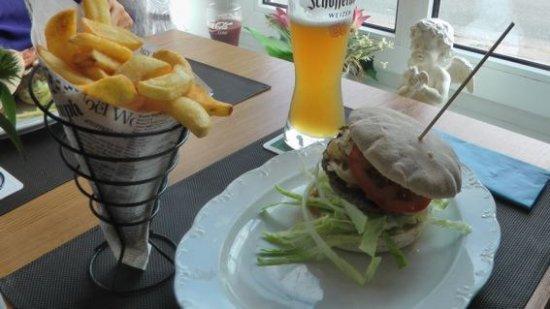 Ual Fering Wiartshus