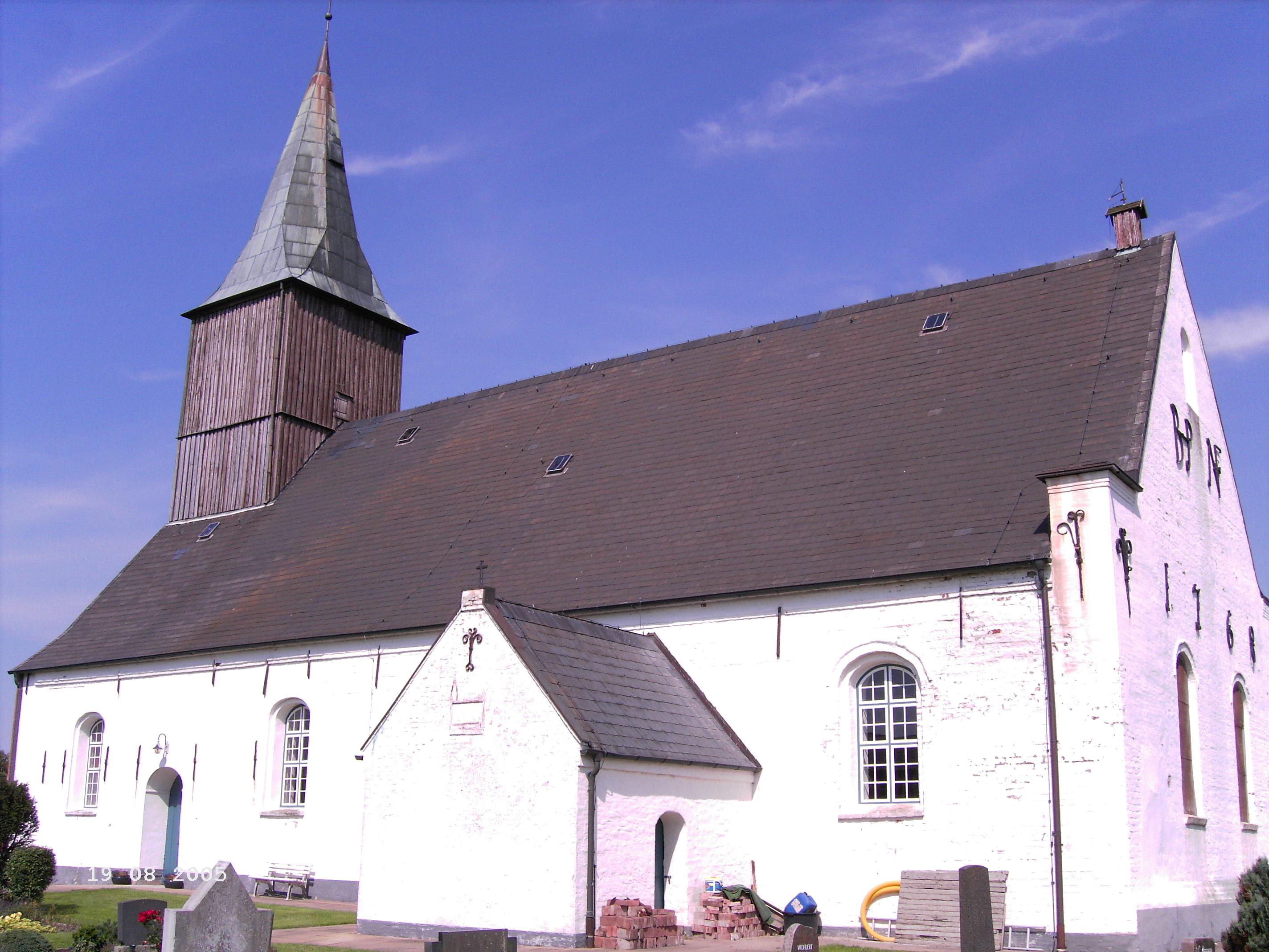 Rimberti-Kirche mit Austattung