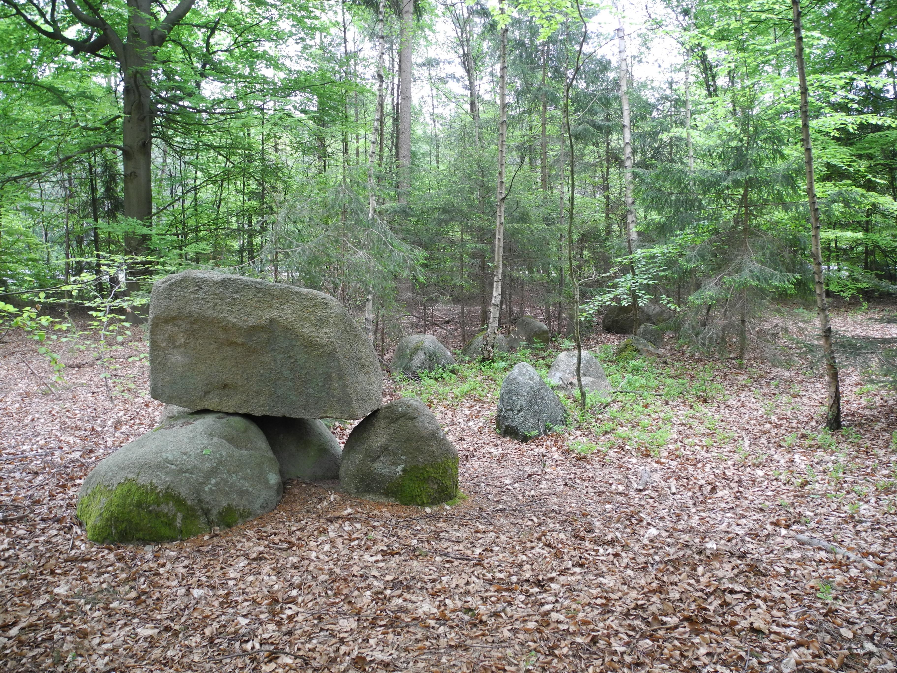 Ganggräber Lehnstedt 82 und 83