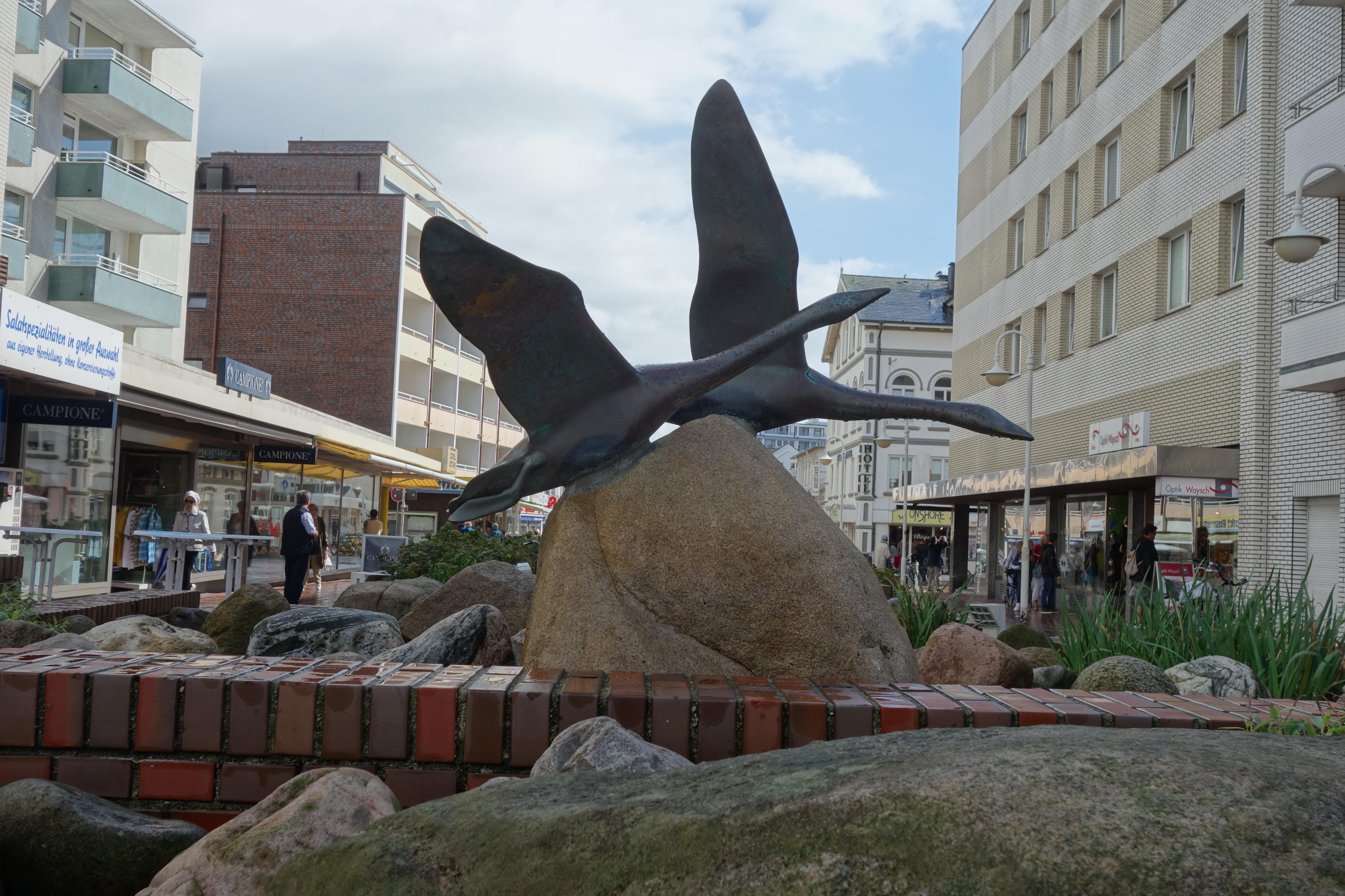 Westerland bird sculpture